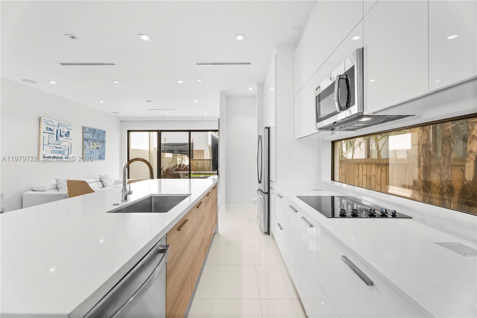FROW HOMESTEAD - Residential Lease