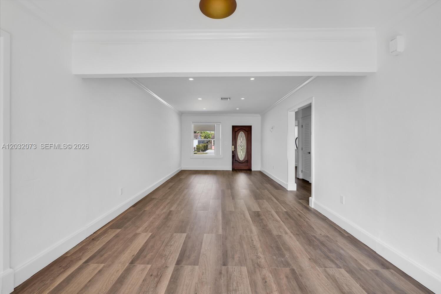 REV PL OF COUNTRY CLUB ES - Residential Lease