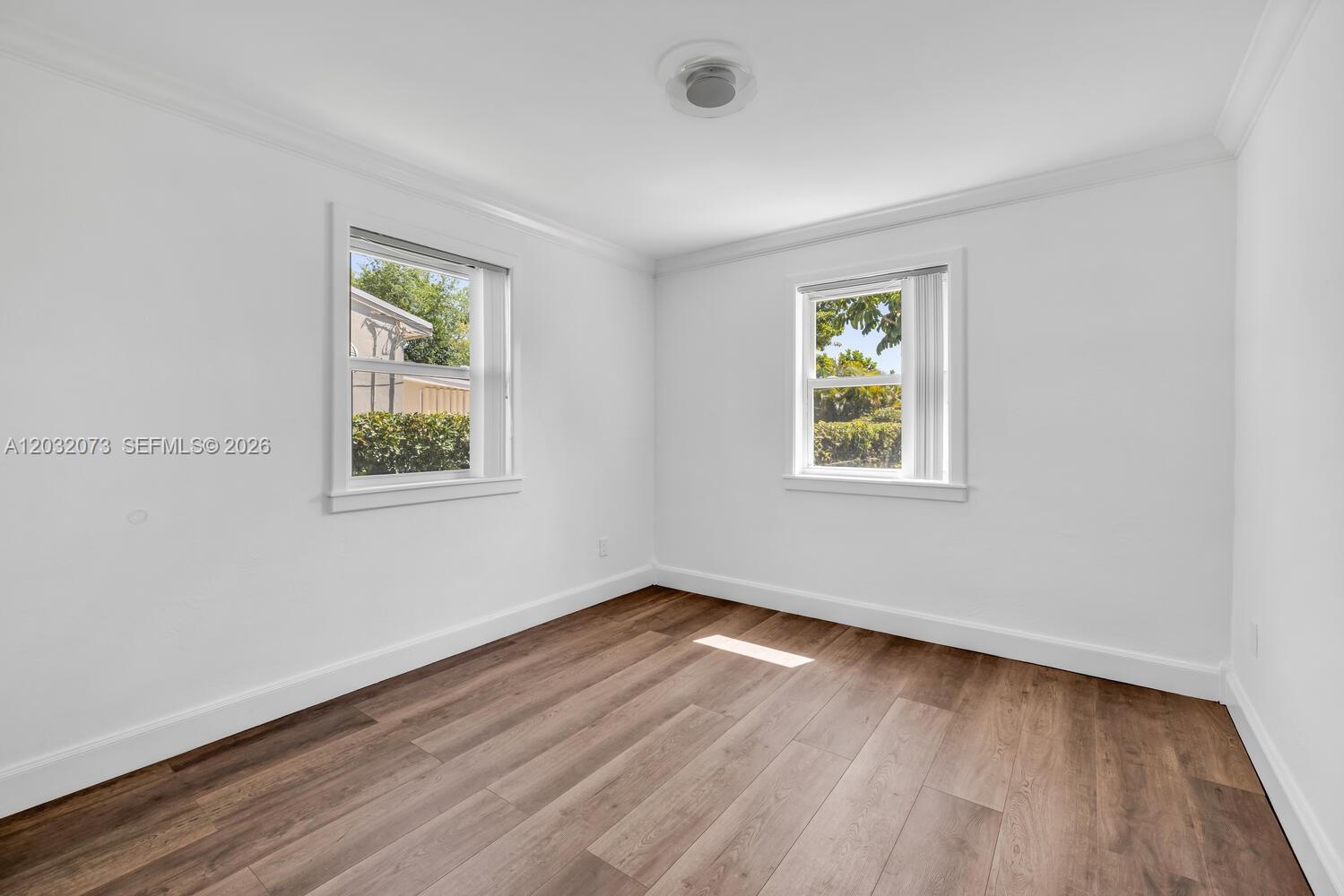 REV PL OF COUNTRY CLUB ES - Residential Lease