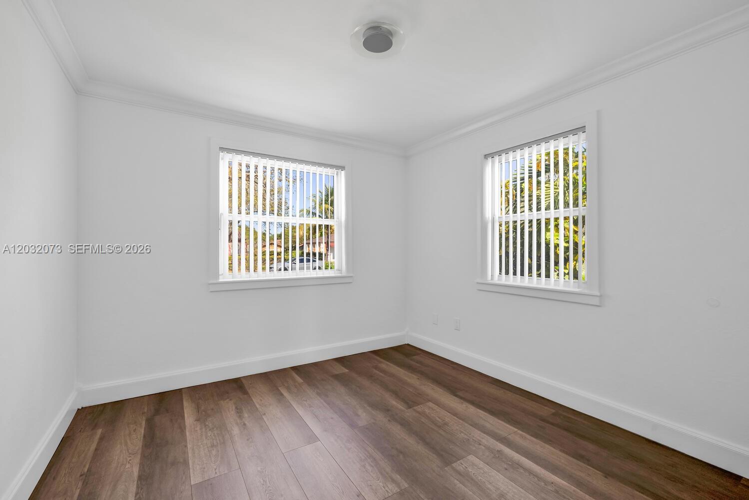 REV PL OF COUNTRY CLUB ES - Residential Lease
