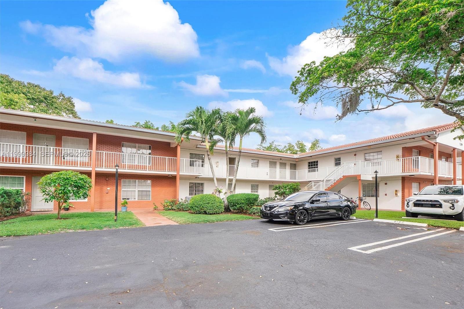 VILLAS AT CORAL SPRINGS - Residential