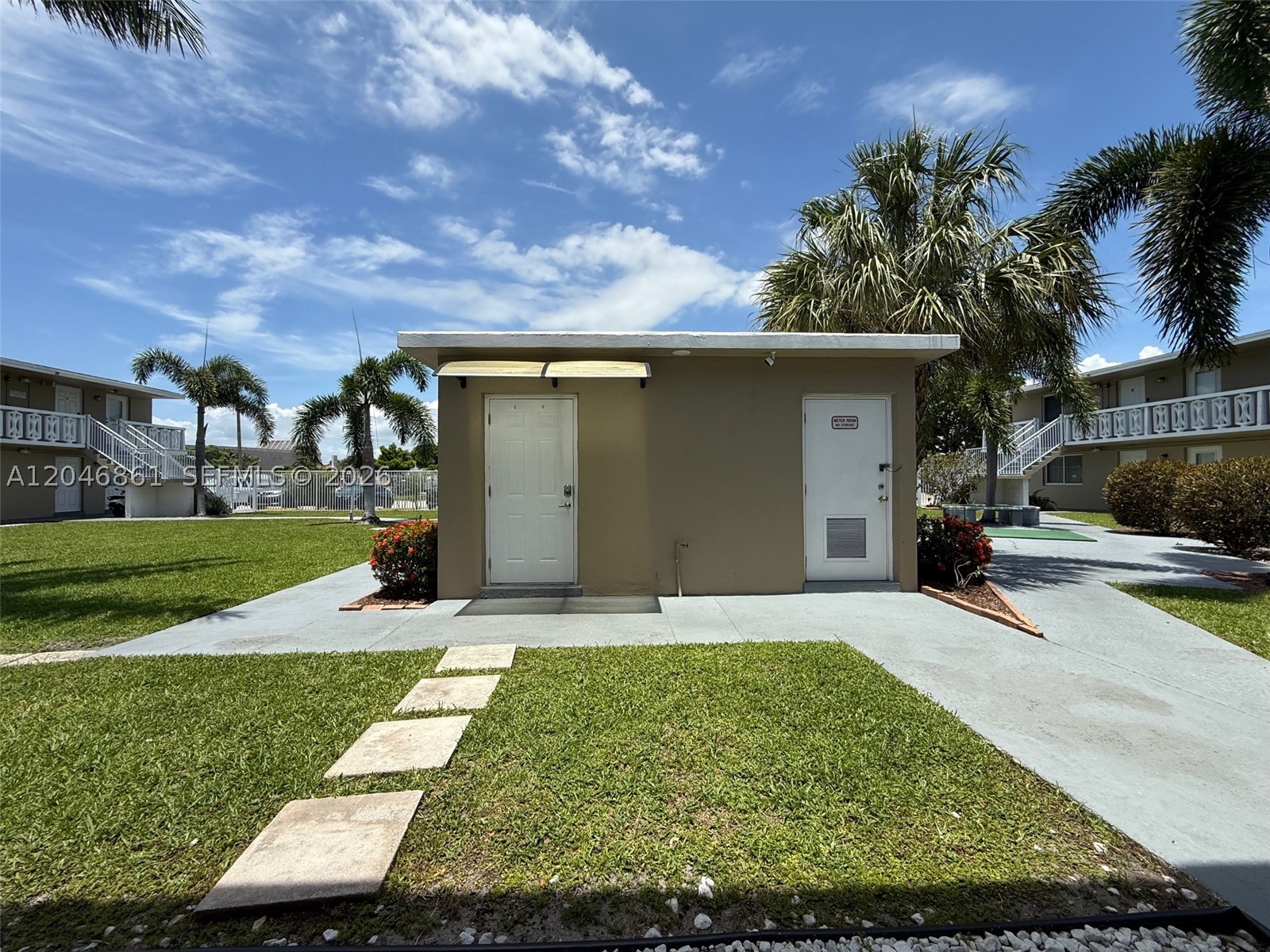 BONITA SPRINGS CONDO - Residential Lease