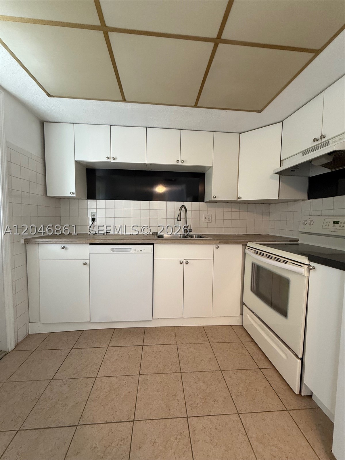 BONITA SPRINGS CONDO - Residential Lease
