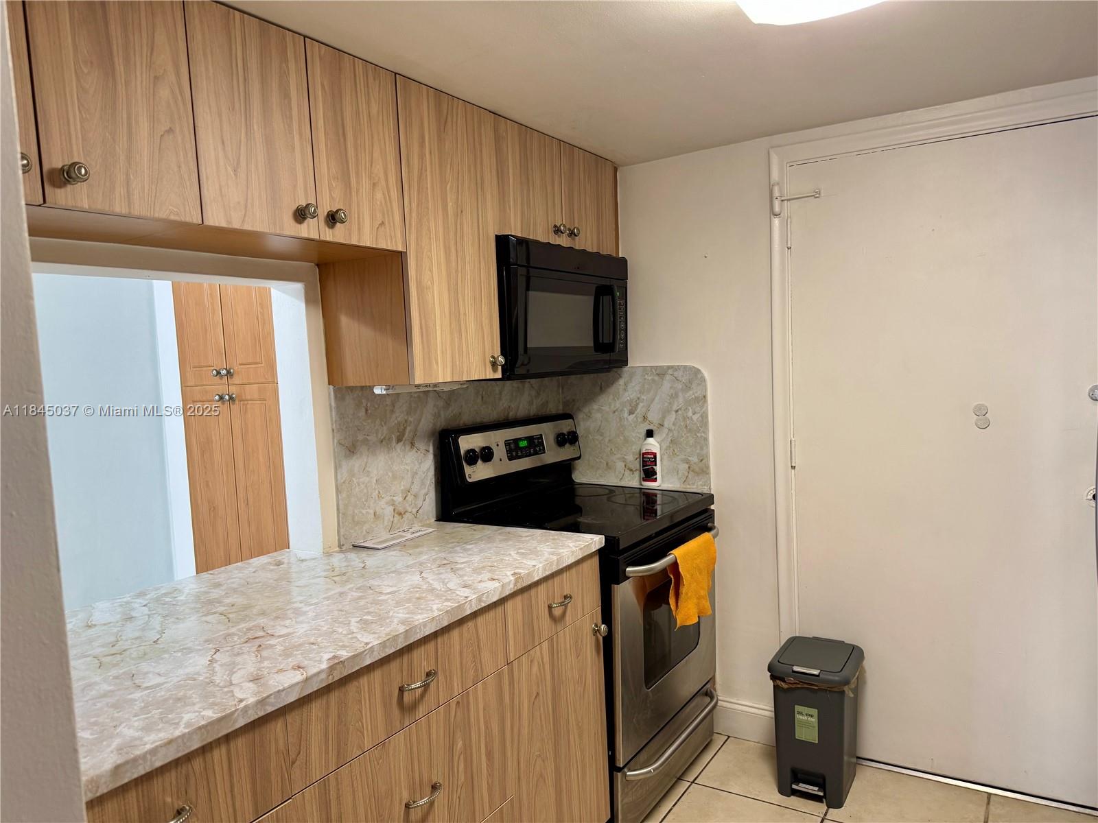 PALMETTO FAIRWAY CONDO - Residential Lease