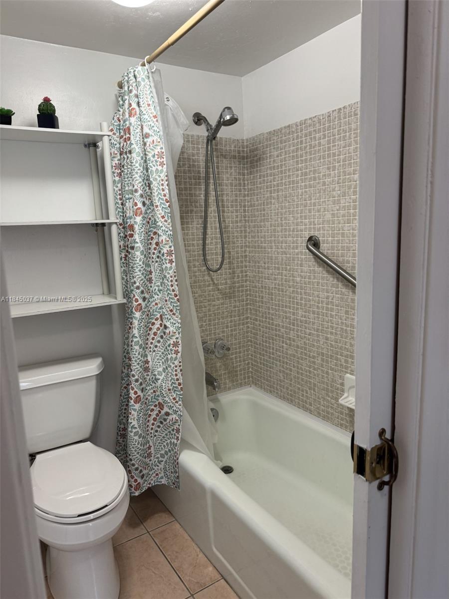 PALMETTO FAIRWAY CONDO - Residential Lease