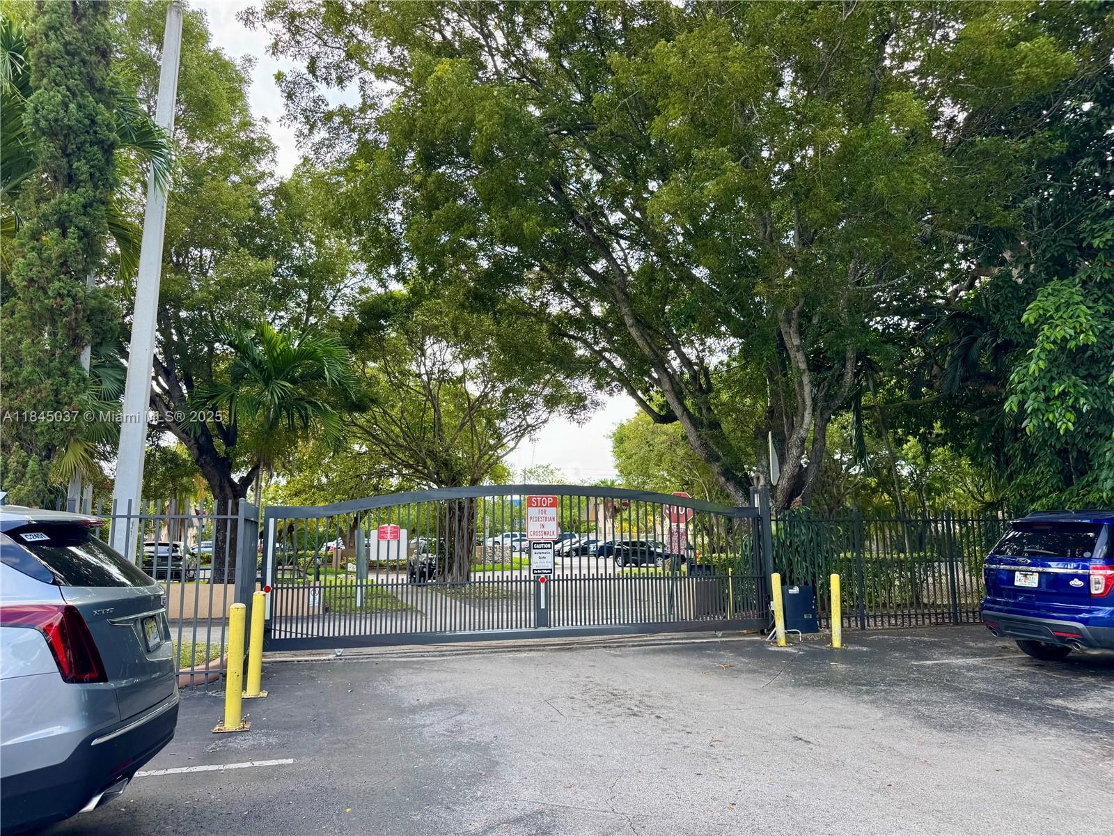 PALMETTO FAIRWAY CONDO - Residential Lease