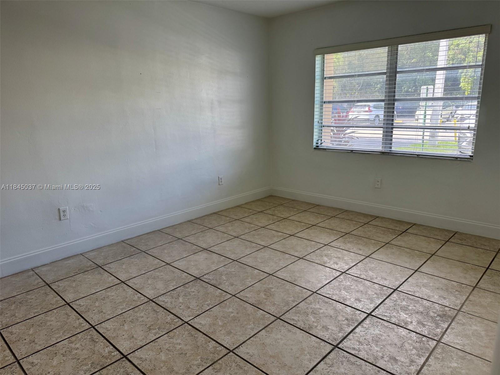 PALMETTO FAIRWAY CONDO - Residential Lease