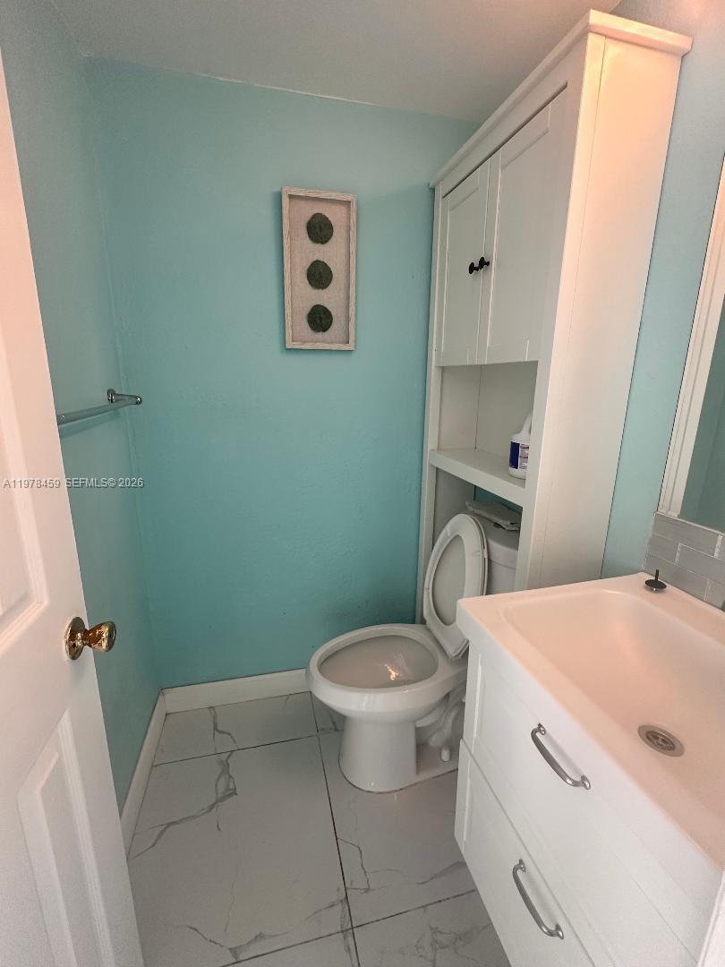 HERITAGE SQUARE CONDO - Residential