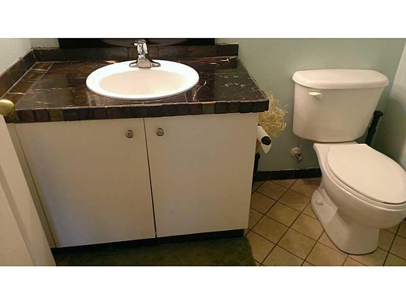 FLORIDIAN ISLES - Residential Lease