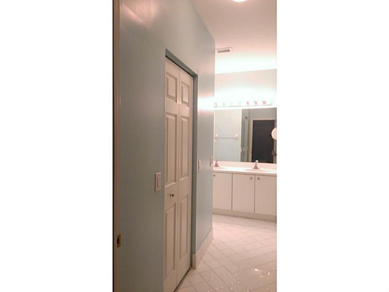 FLORIDIAN ISLES - Residential Lease