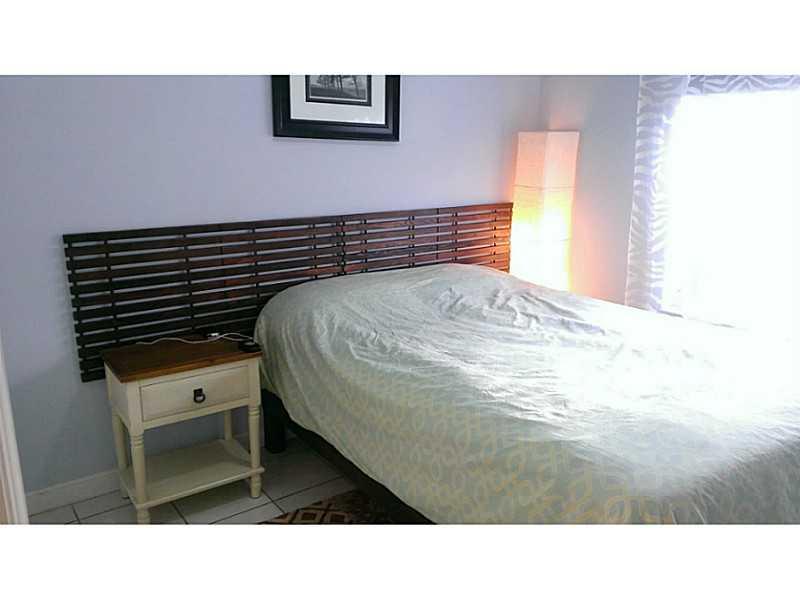 FLORIDIAN ISLES - Residential Lease