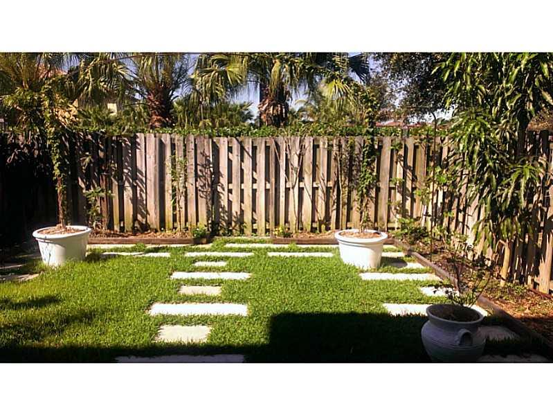 FLORIDIAN ISLES - Residential Lease