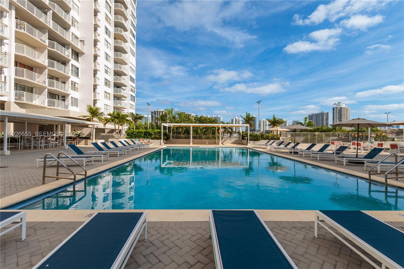 DEL PRADO MARINA - Residential