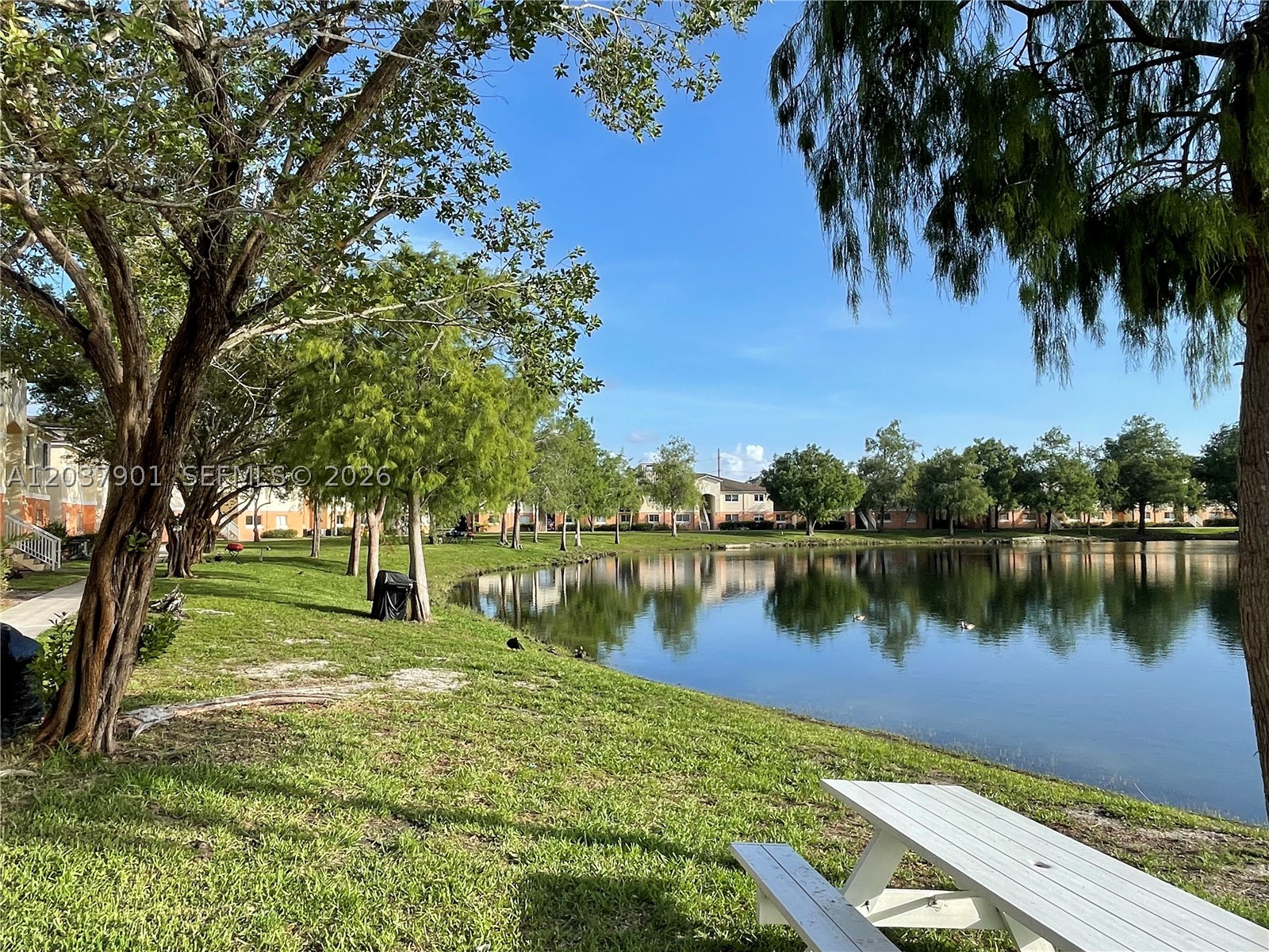 LAKEWOOD AT EMERALD HILLS - Residential Lease