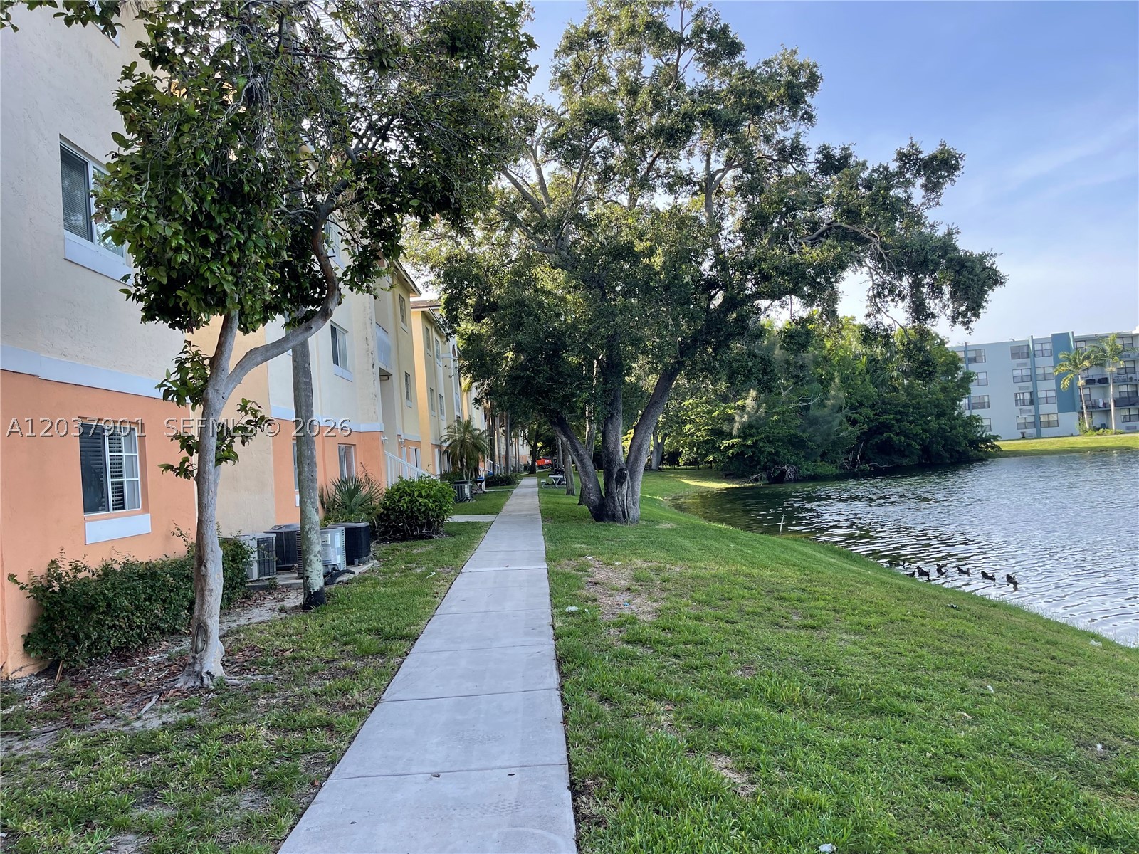 LAKEWOOD AT EMERALD HILLS - Residential Lease