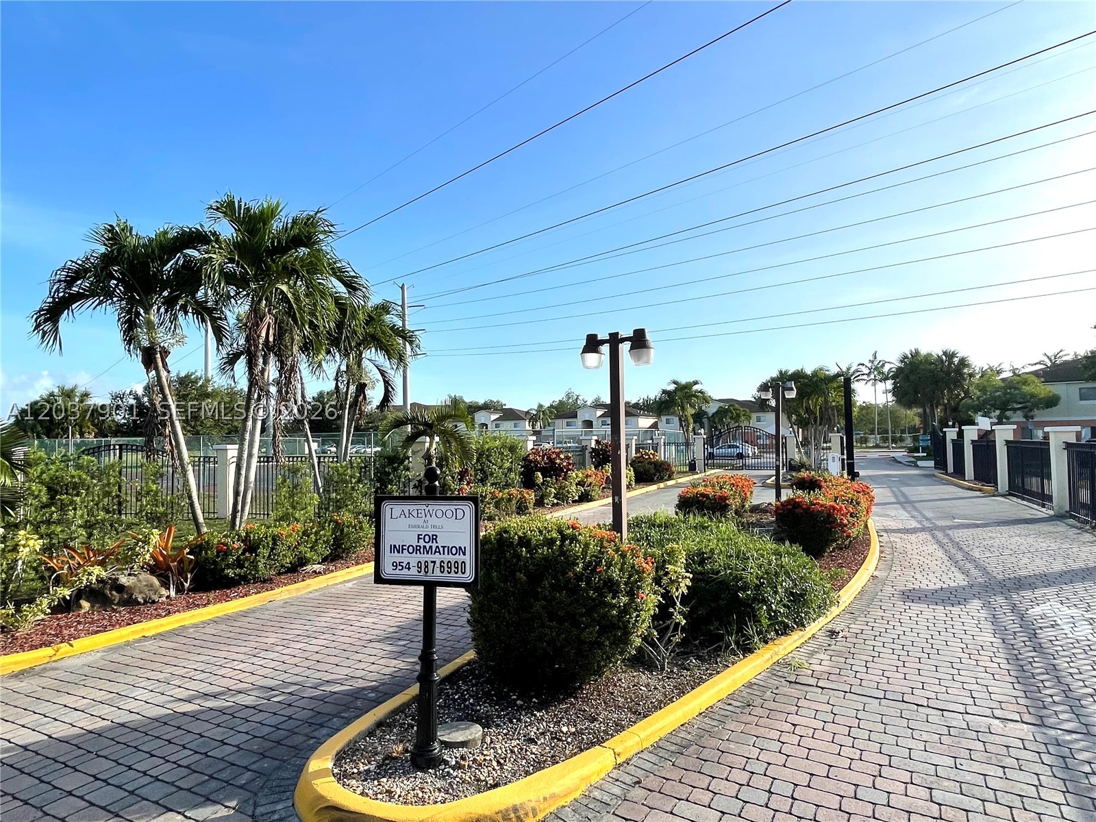 LAKEWOOD AT EMERALD HILLS - Residential Lease