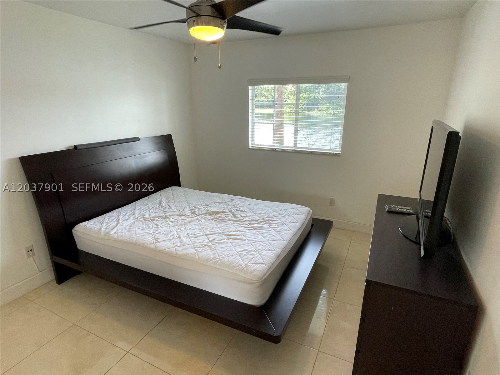 LAKEWOOD AT EMERALD HILLS - Residential Lease