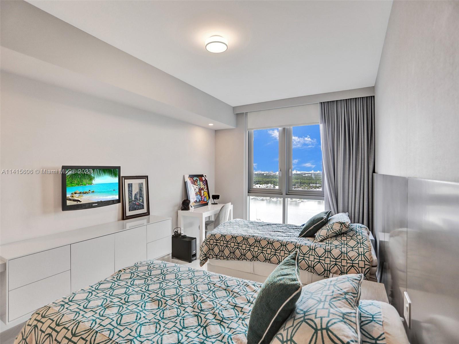 MARINA PALMS RESIDENCES S - Residential