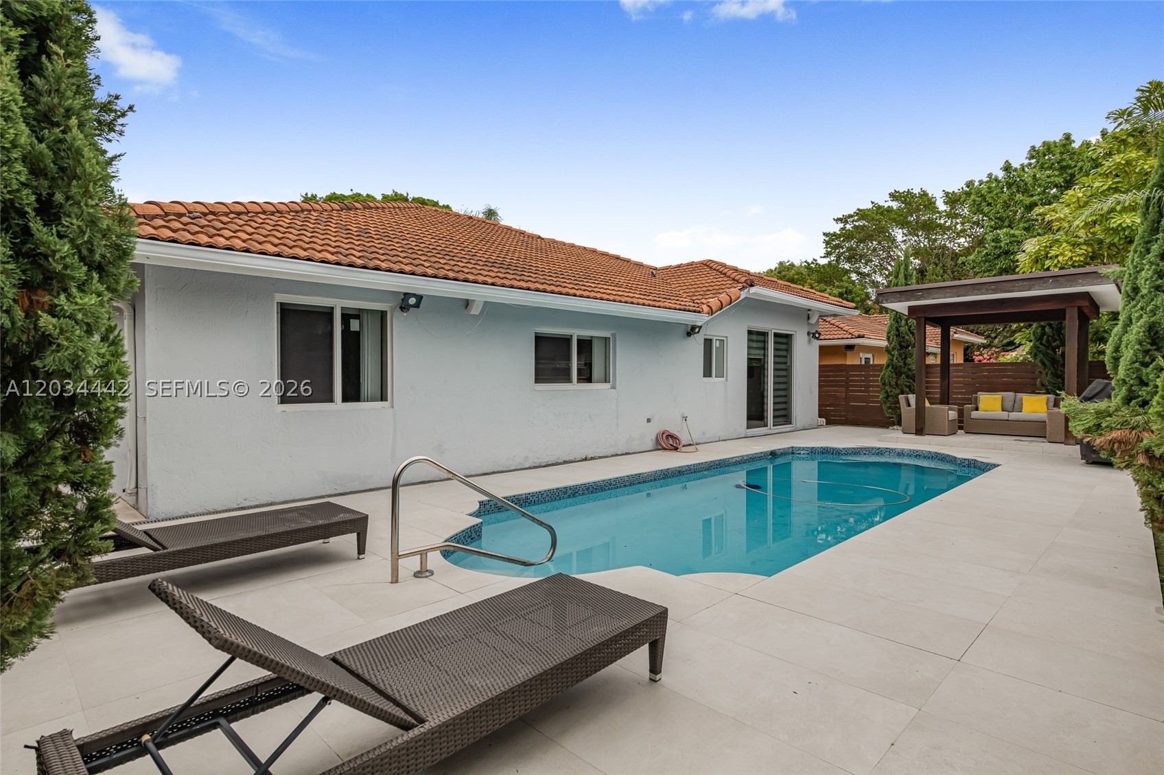 GARDEN HILLS WEST - Residential