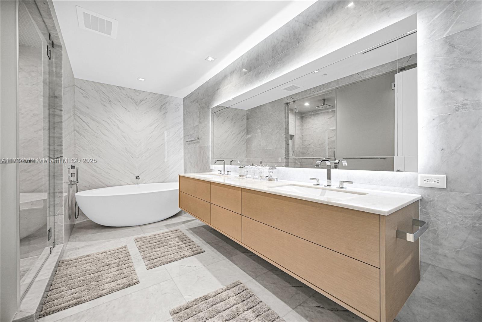 NORTH BISCAYNE BEACH AMEN - Residential