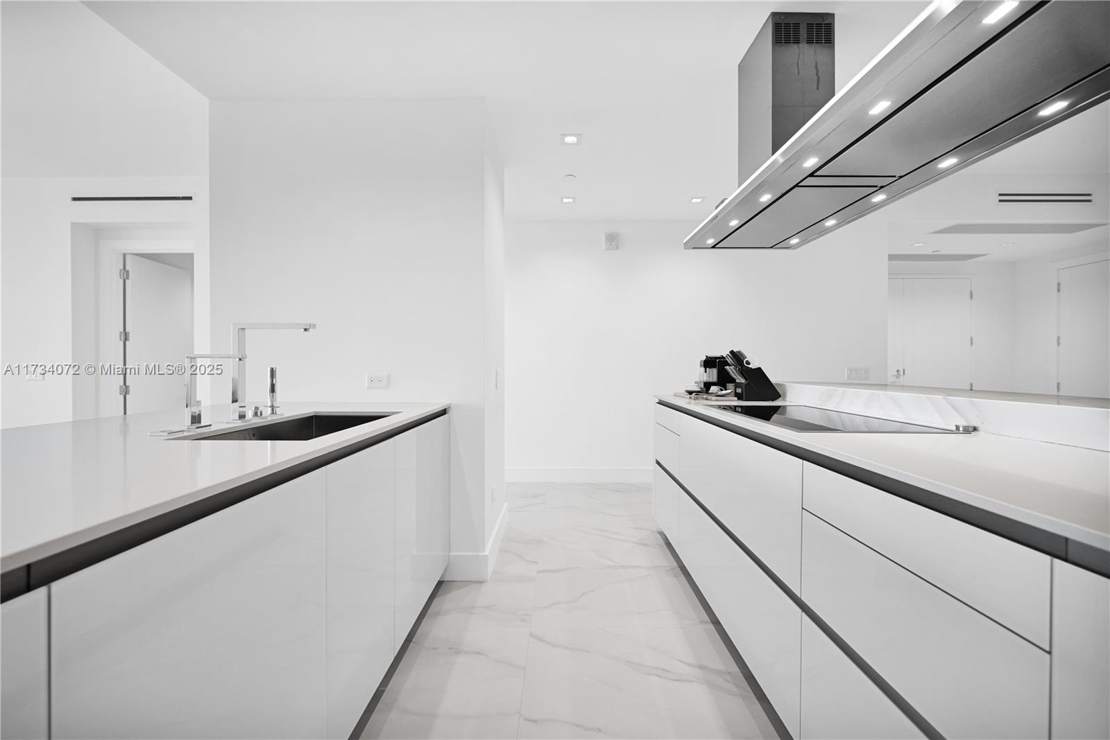 NORTH BISCAYNE BEACH AMEN - Residential