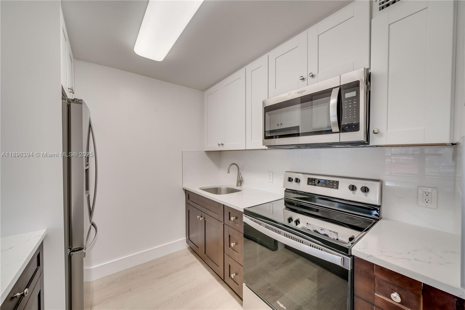 NEW HAMPTON AT CENTURY VI - Residential Lease