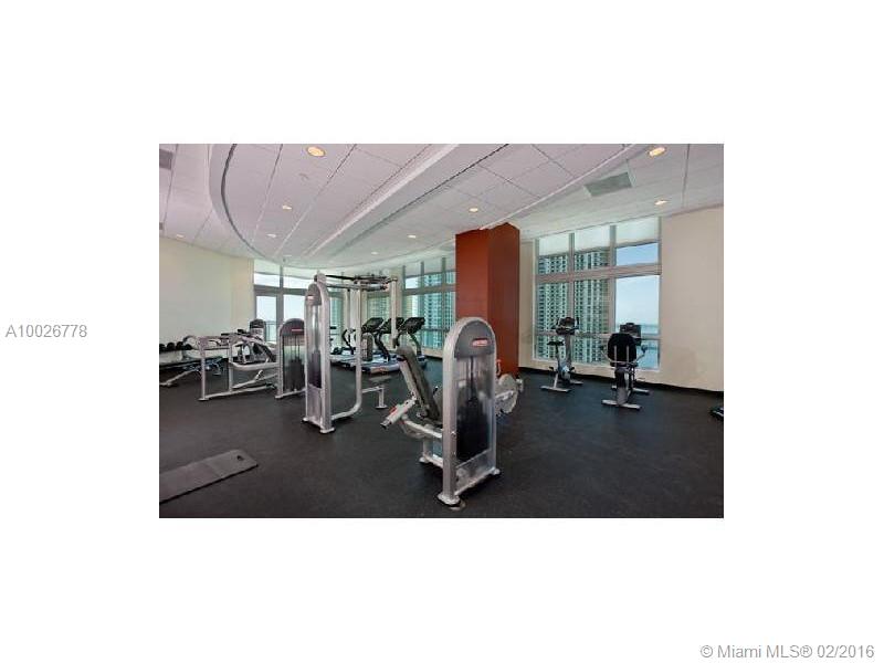 METROPOLITAN MIAMI - Residential Lease