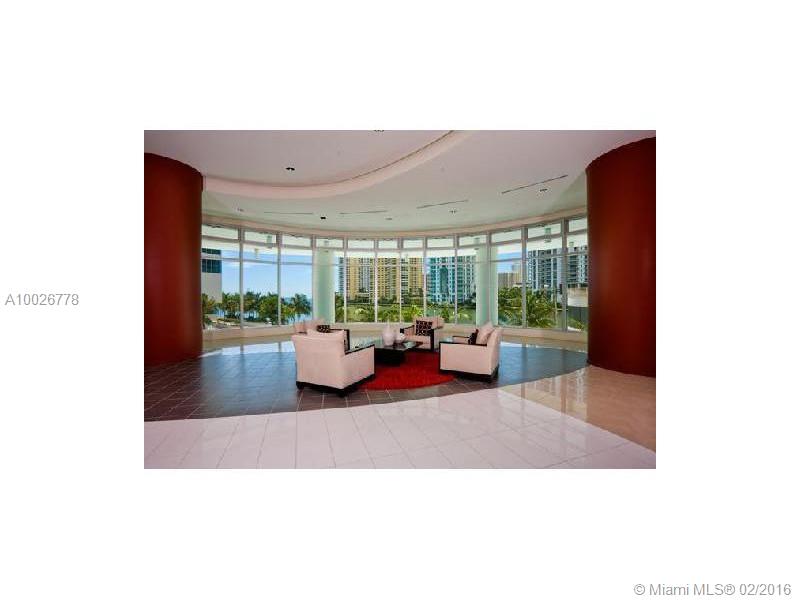 METROPOLITAN MIAMI - Residential Lease