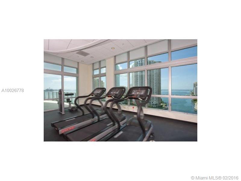 METROPOLITAN MIAMI - Residential Lease