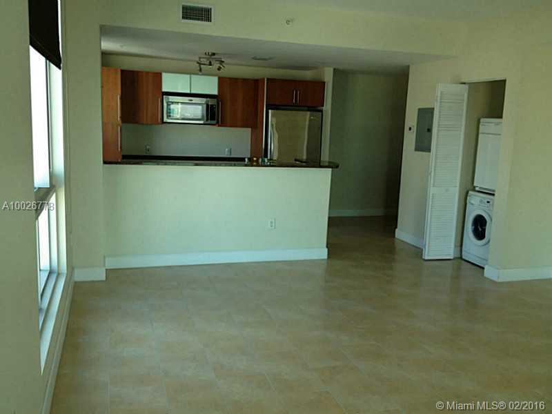 METROPOLITAN MIAMI - Residential Lease