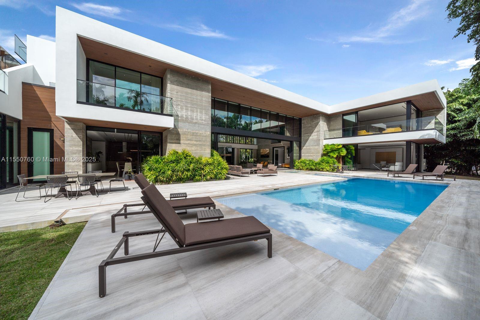 BAY HARBOR ISLAND - Residential
