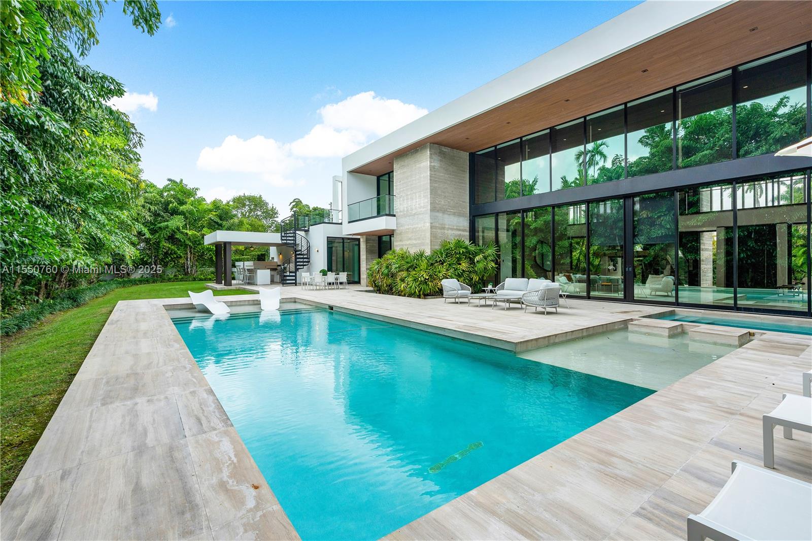 BAY HARBOR ISLAND - Residential