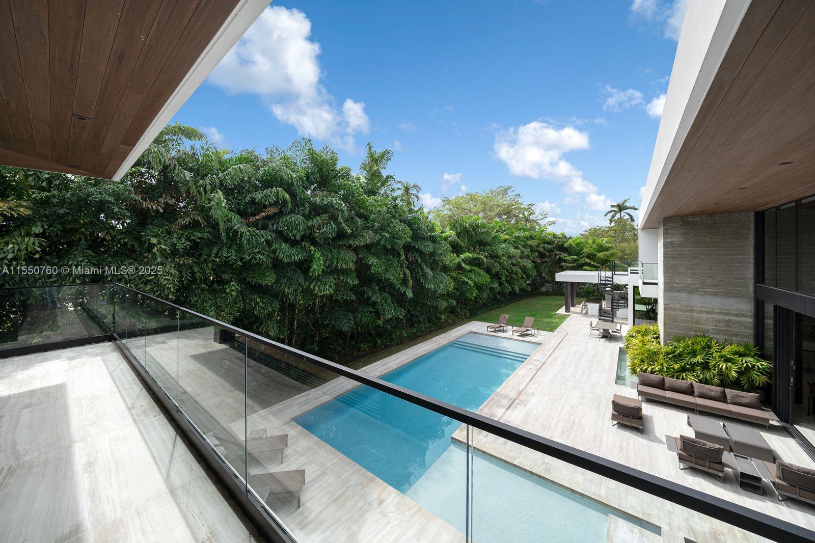 BAY HARBOR ISLAND - Residential