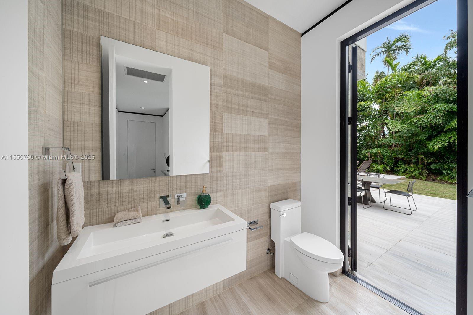 BAY HARBOR ISLAND - Residential