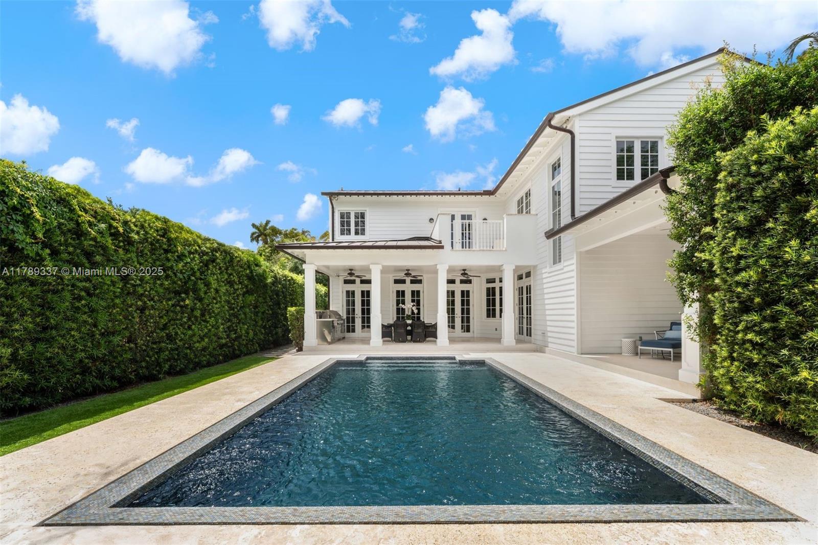 CORAL GABLES BISC BAY SEC - Residential