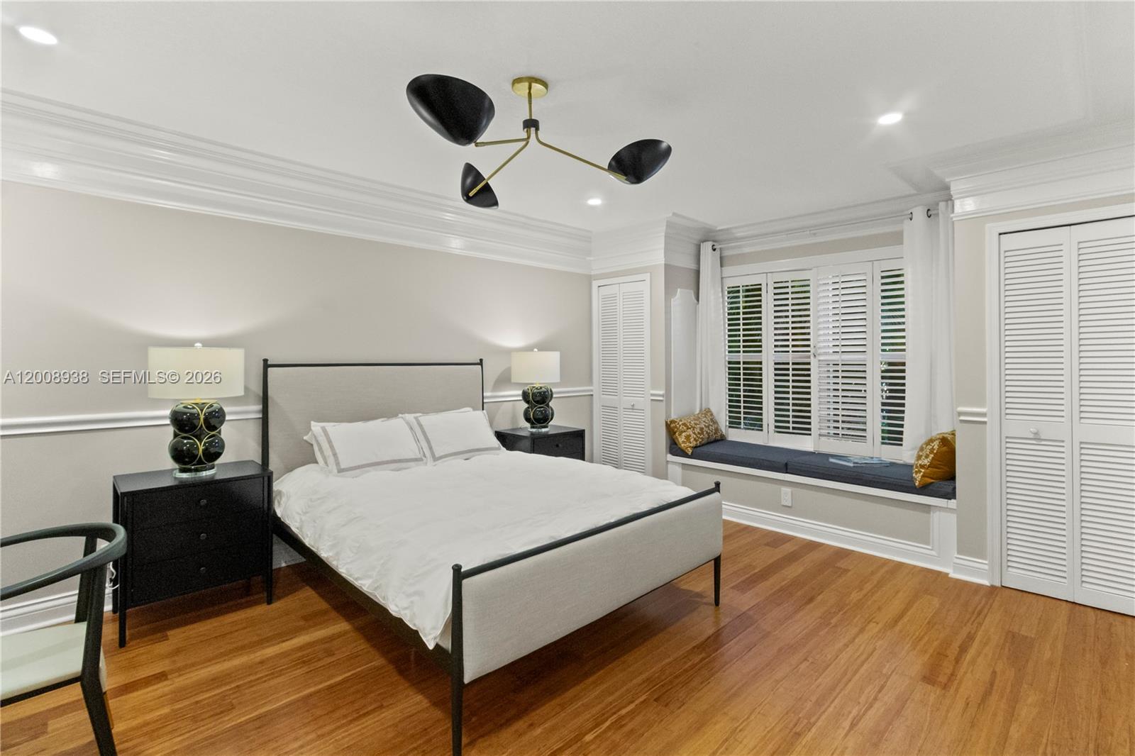 BEACHCOMBER CONDO - Residential