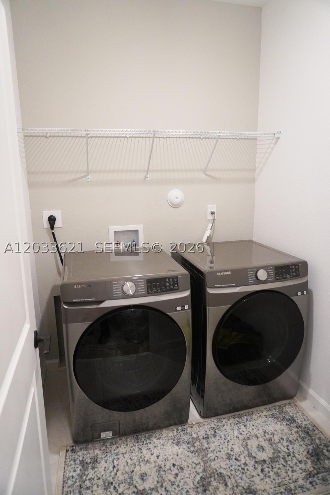 ESTATES AT SILVER PALM - Residential Lease