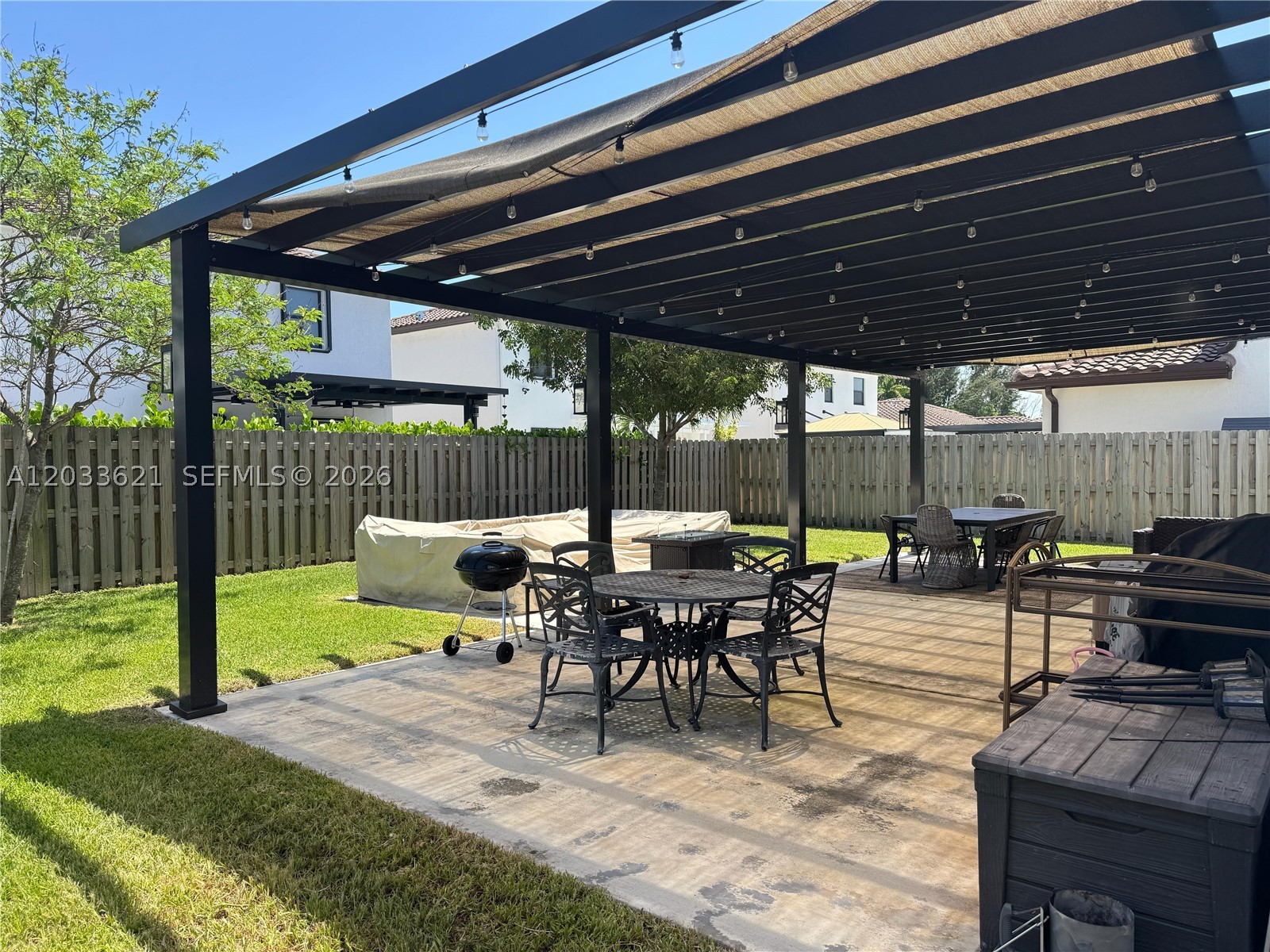 ESTATES AT SILVER PALM - Residential Lease
