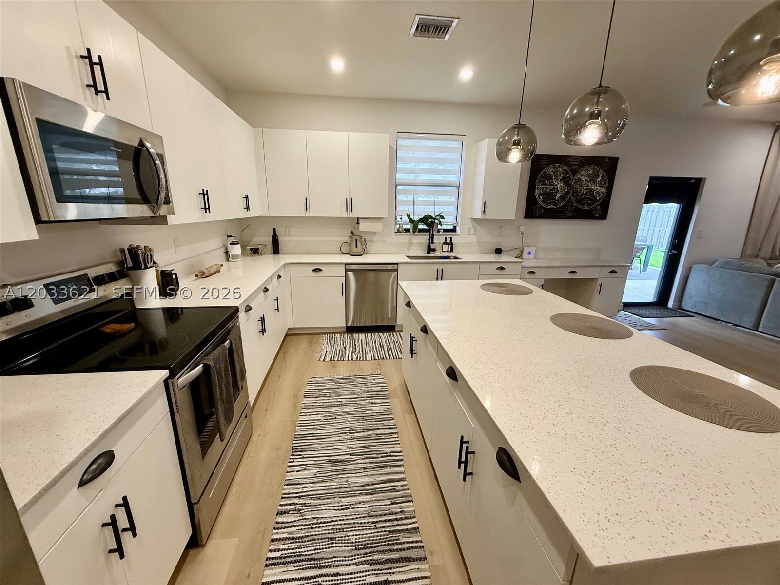 ESTATES AT SILVER PALM - Residential Lease