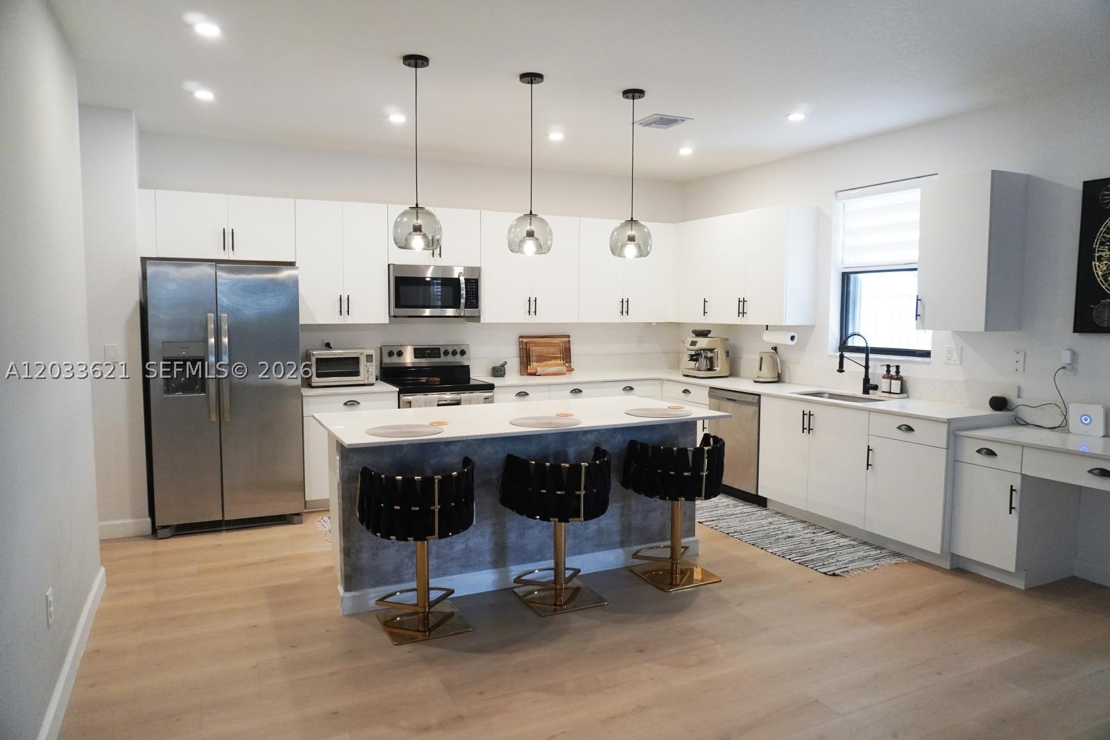 ESTATES AT SILVER PALM - Residential Lease