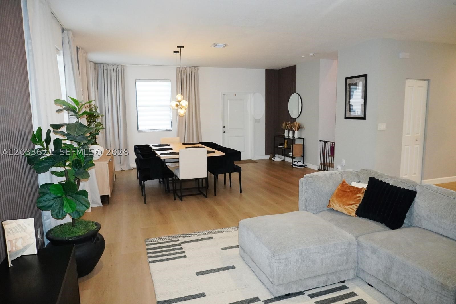 ESTATES AT SILVER PALM - Residential Lease