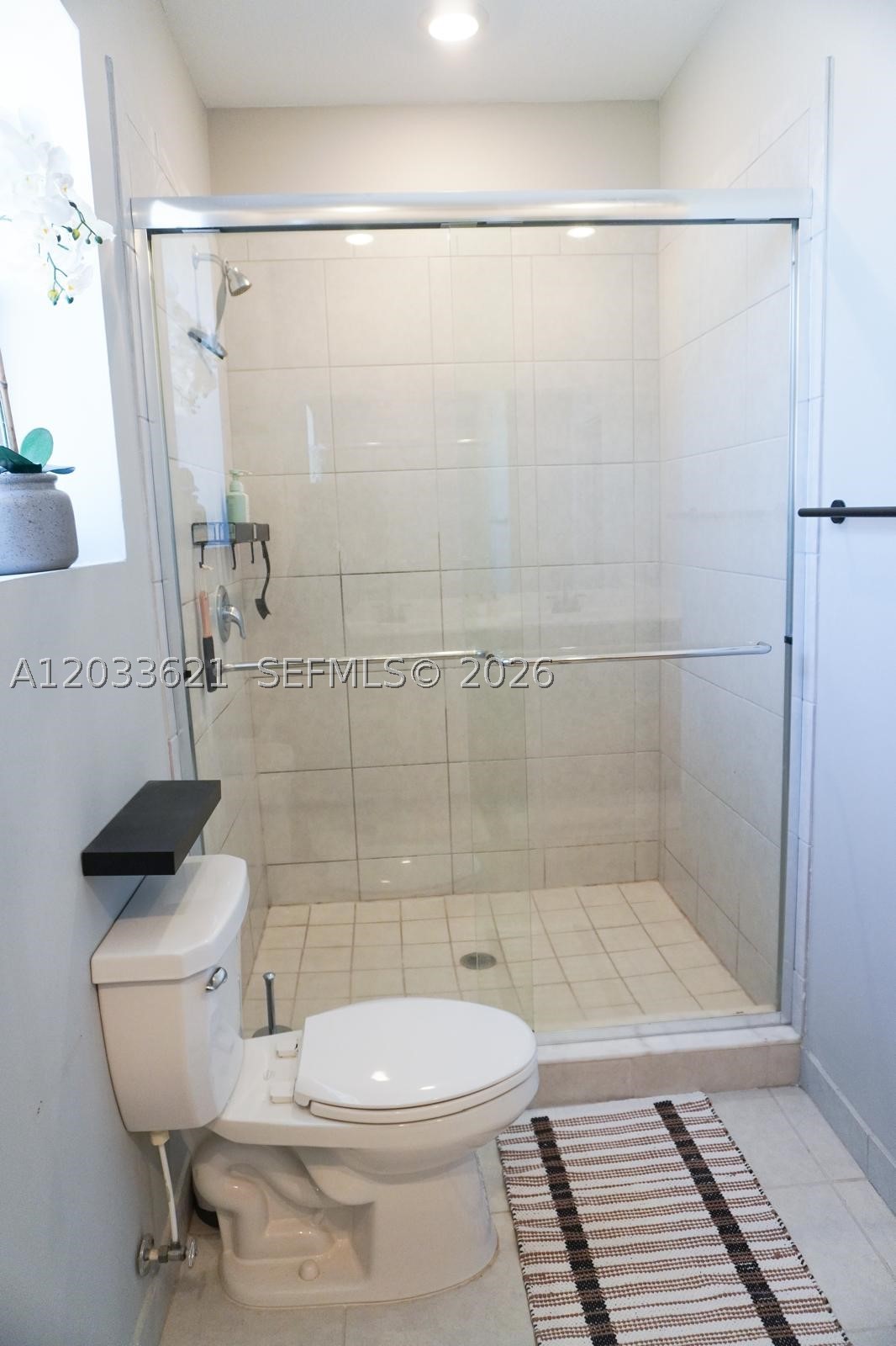 ESTATES AT SILVER PALM - Residential Lease