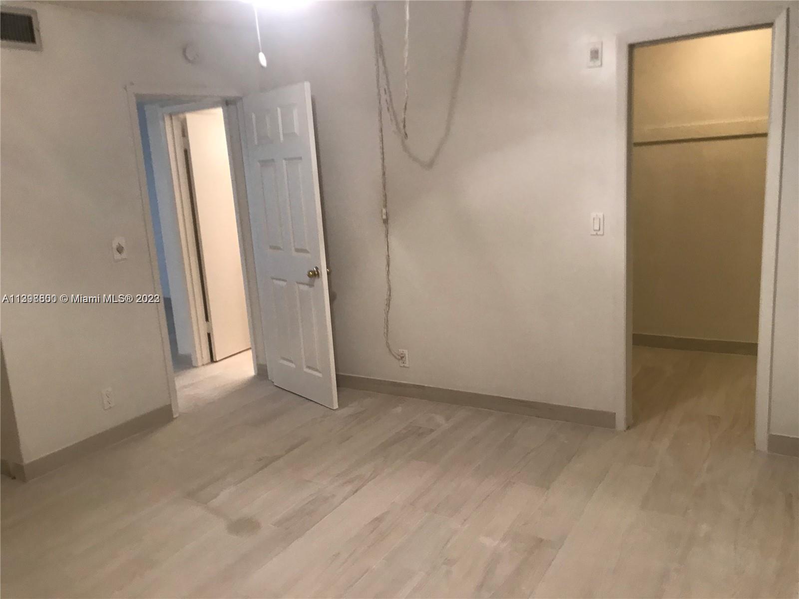 PARADISE VILLAS CONDO - Residential Lease