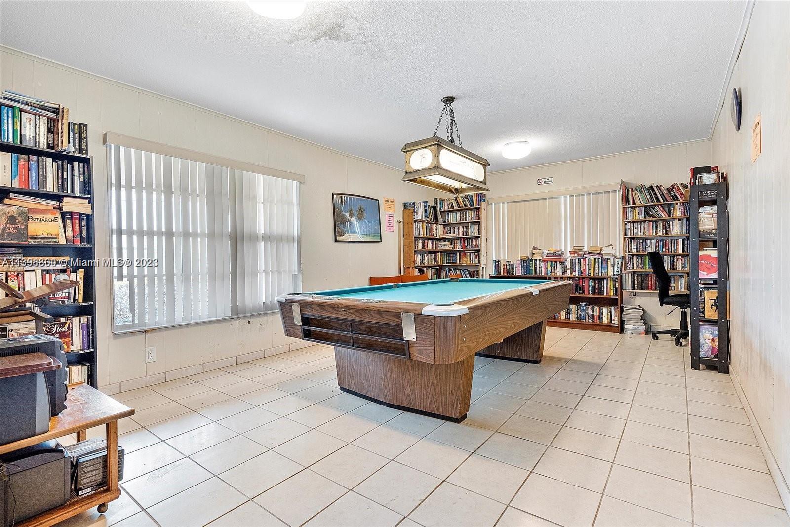 PARADISE VILLAS CONDO - Residential Lease