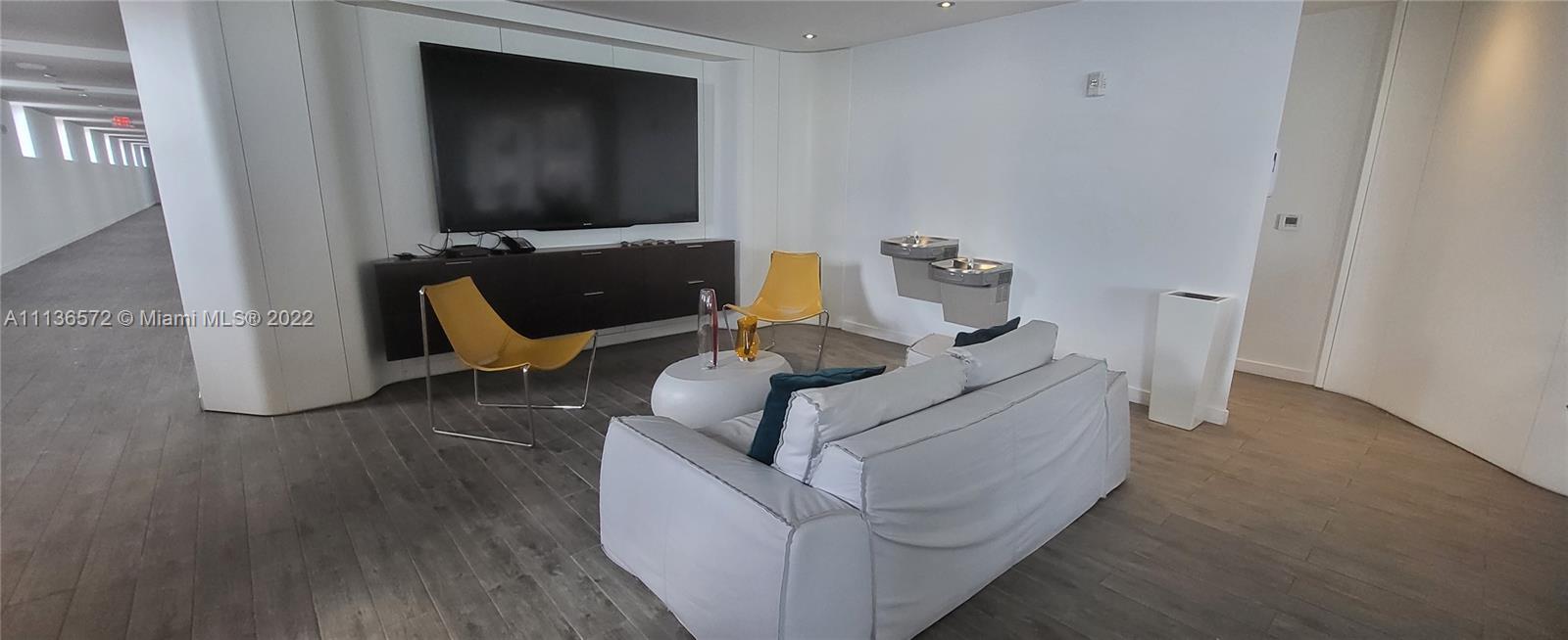 BEACHWALK CONDOMINIUM - Residential