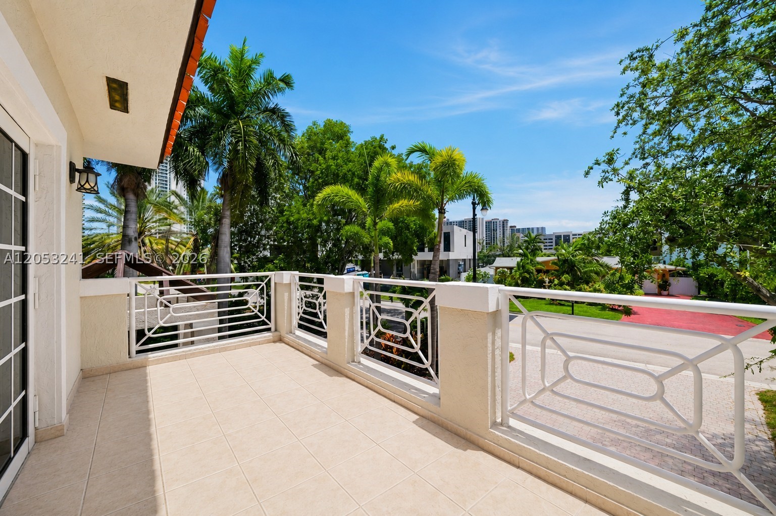 ATLANTIC ISLAND - Residential