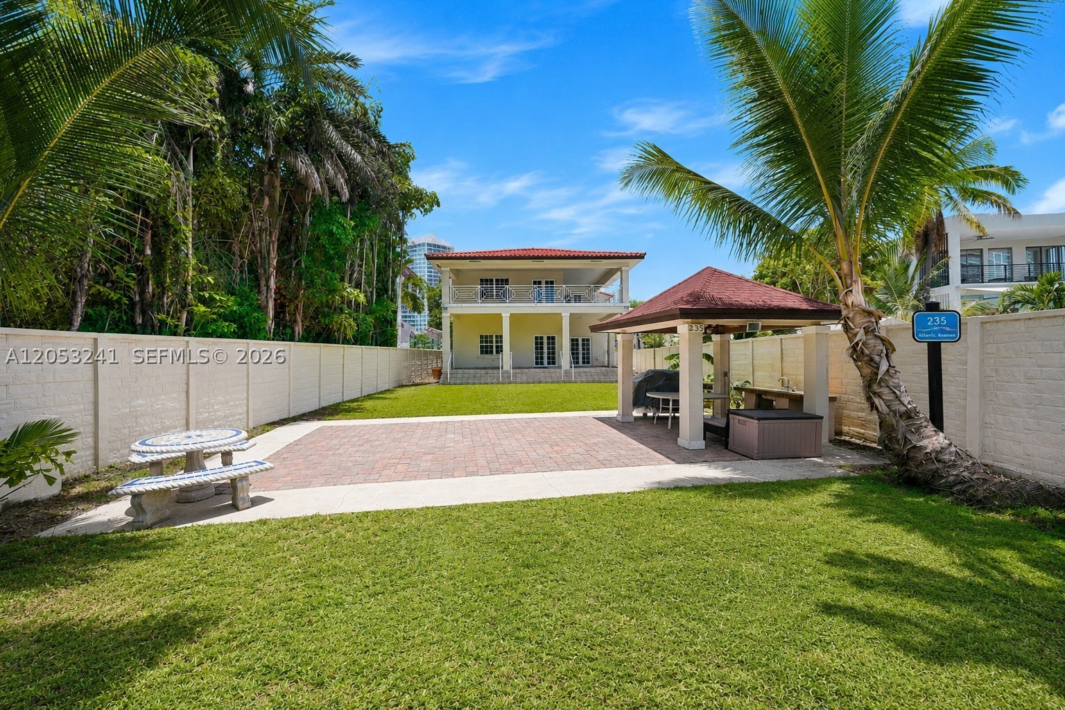 ATLANTIC ISLAND - Residential