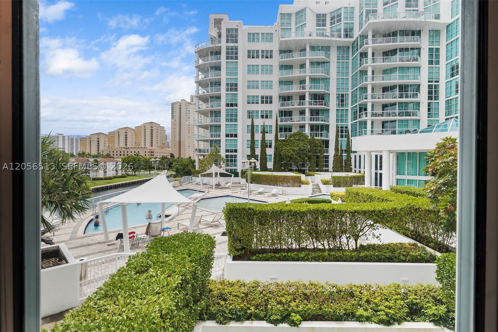 THE ATRIUM AT AVENTURA CO - Residential