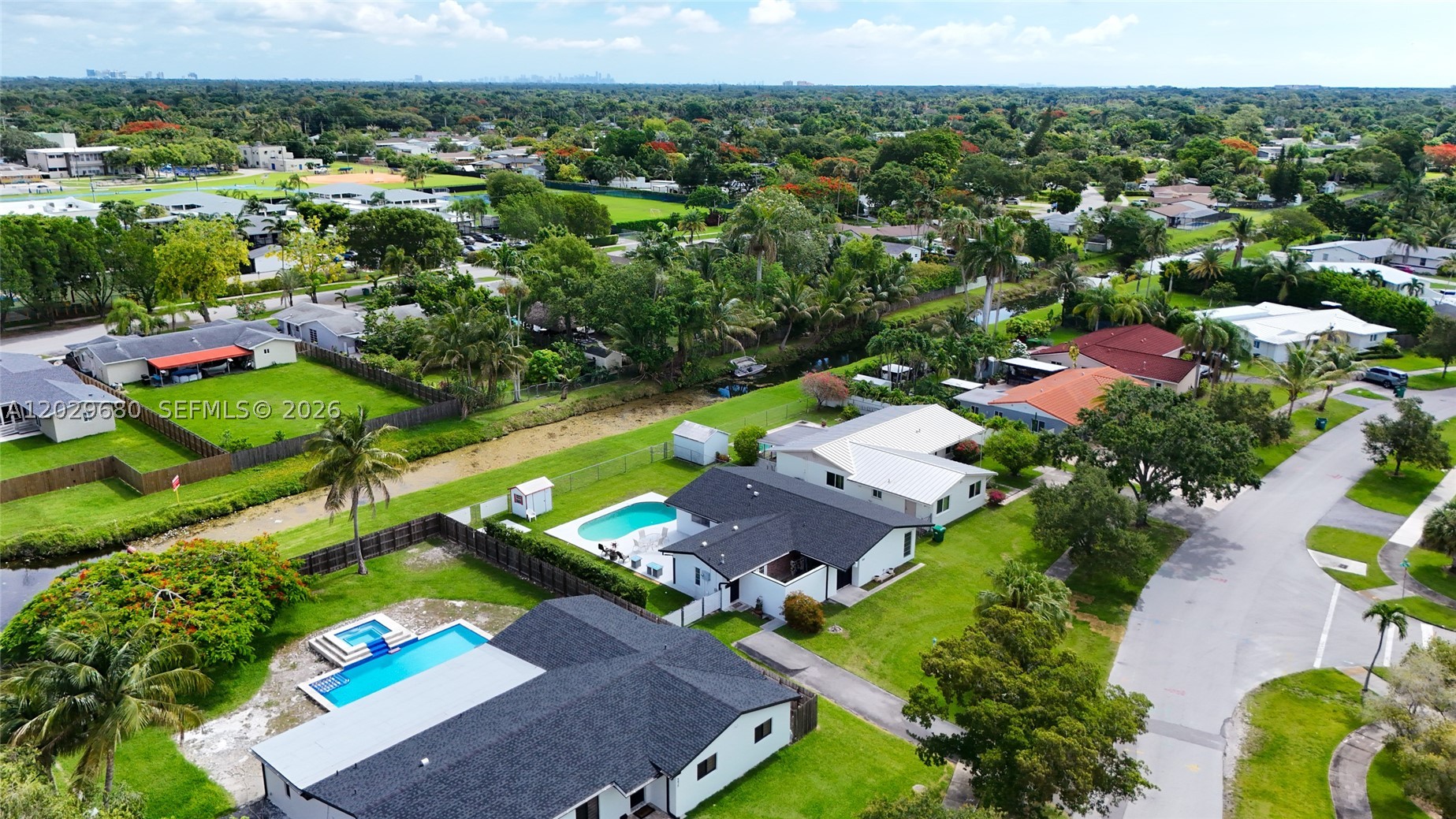 BEL AIRE - Residential