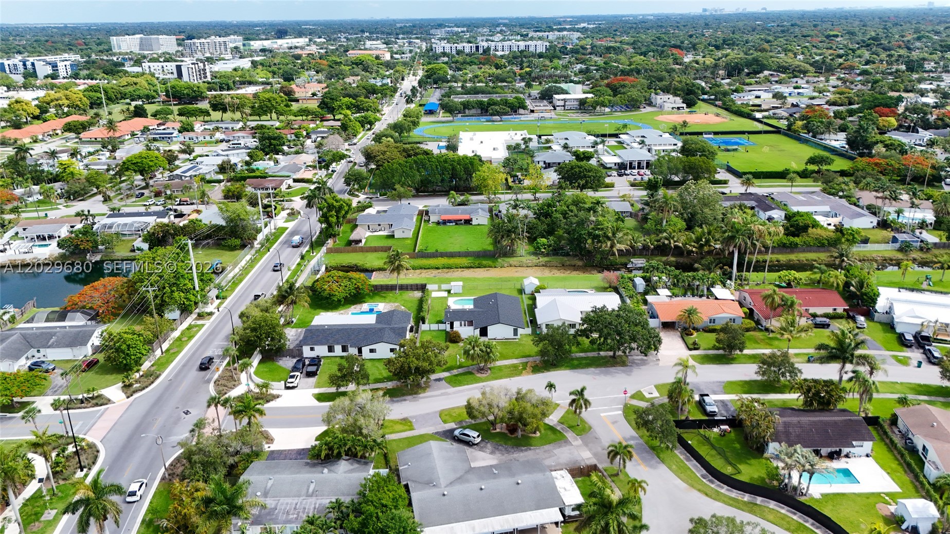 BEL AIRE - Residential